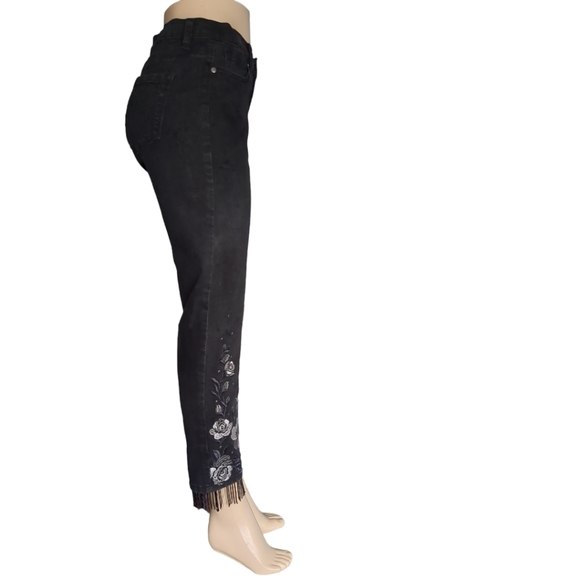 DG2  Diane Black Embellished Beaded Five Pockets Ankle Gorgeous pants Size 8. - Picture 4 of 17